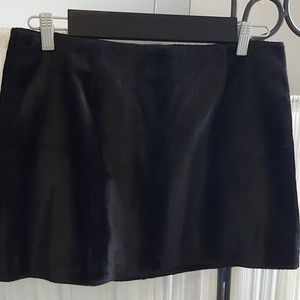 Guess velour black miniskirt